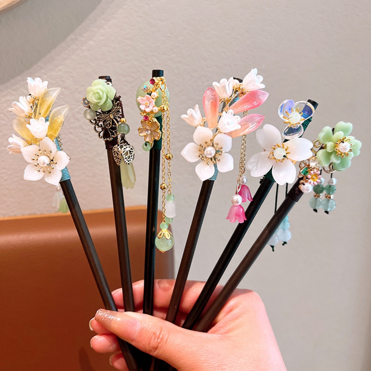 Nefis Çiçek Püskül Ahşap Firke - Supply Florist incelemesi ve fiyatı